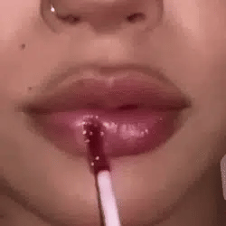 Liquid Lipstick 12-Hour Non-Sticky Chamomile & Soy