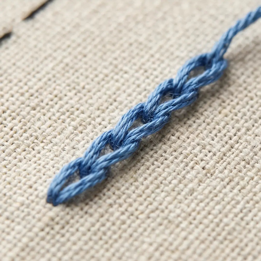 Embroidery Stitch Sampler Book with 106 Techniques – Beginner-Friendly Kit with Bamboo Hoop, Cotton Thread & Video Tutorials for Learning Ha