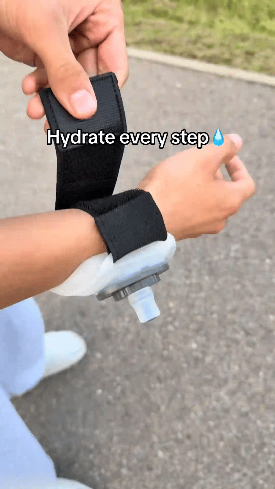 Wrist Hydration Bottle Handsfree Silicone Bite Mouthpiece