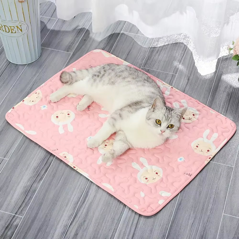 Self-Cooling Pet Bed Mat with Non-Slip Base for Cats & Dogs – Washable Heat-Regulating Fabric, 3 Sizes Available
