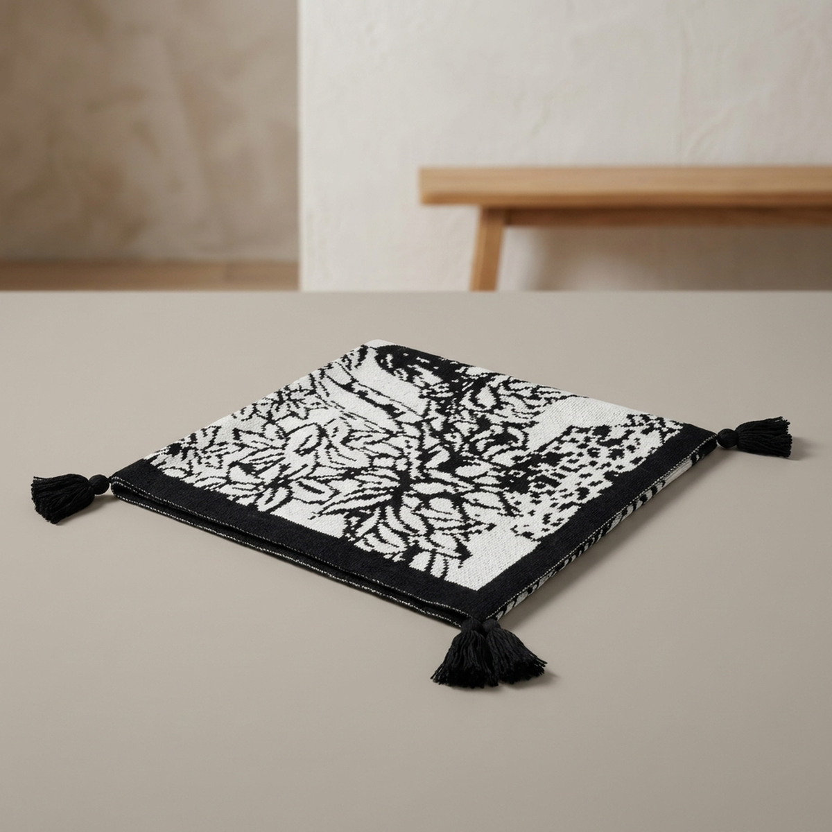 FLORAWING – Vintage Bird Throw Blanket for Elegant Home Comfort