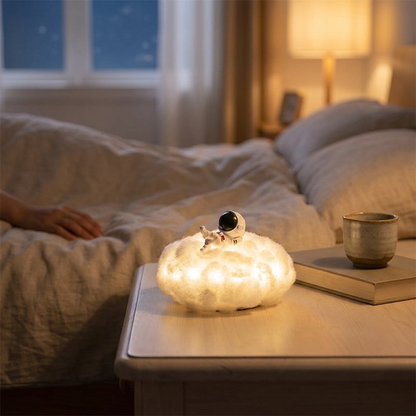 ASTROCLOUD – Astronaut Cloud Light for Ambient Glow