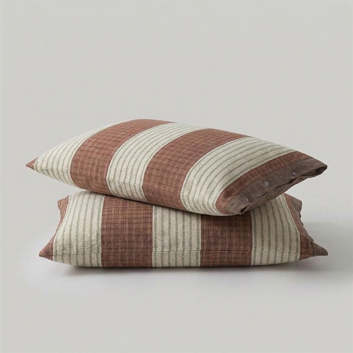 CHECKBELLE – Striped Pillowcases for Graceful Bed Styling
