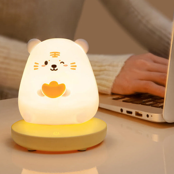 Silicone Animal Night Light for Kids – Soft LED Bedside Lamp, Rechargeable Glow Light for Nursery, Bedroom & Living Room Decor