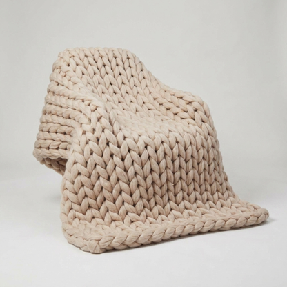 LOOMHAVEN – Chunky Knit Blanket for Elegant Warmth