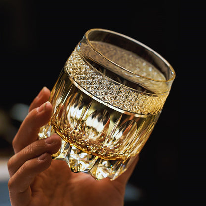 Hand-Cut Crystal Whisky Glass with Starburst Pattern, Gift-Boxed Japanese Tumbler for Spirits