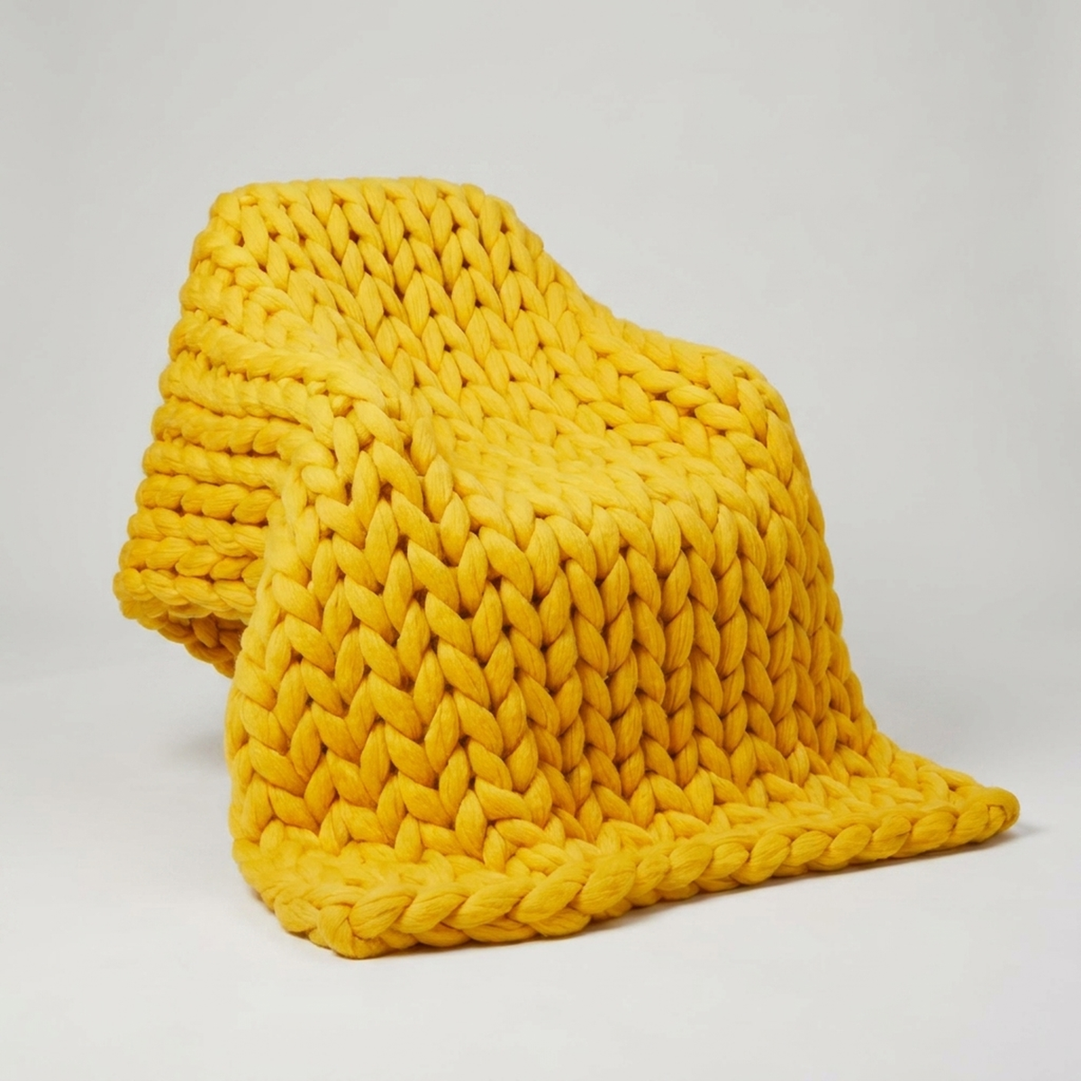 LOOMHAVEN – Chunky Knit Blanket for Elegant Warmth