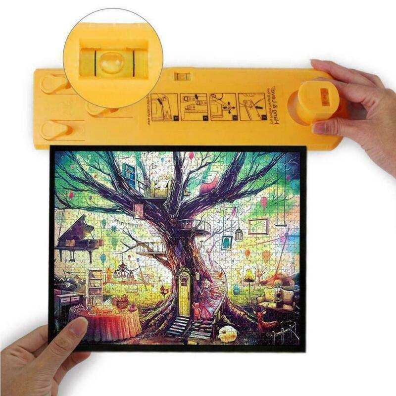 Picture Hanging Tool with Integrated Level for Straight Wall Art Placement and Accurate Nail Marking for Home Gallery Displays