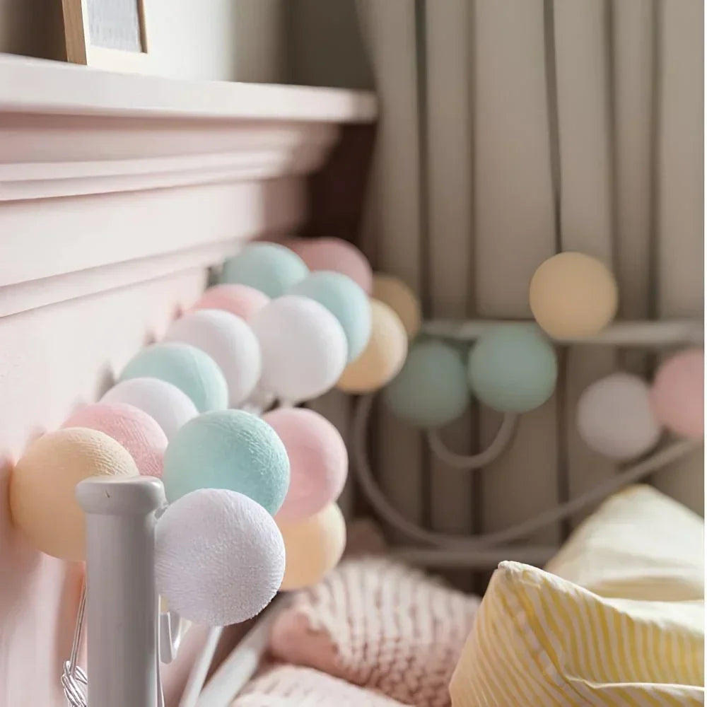 Cotton Ball String Lights LED Garland for Bedroom Living Room Nursery Party Decor USB or Battery Powered Ambient Lighting