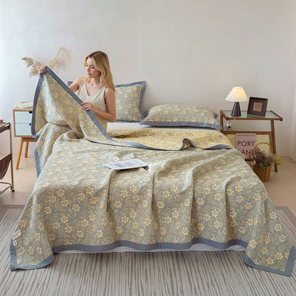 FLORAREST – Layered Blanket Quilt for Gentle Home Comfort