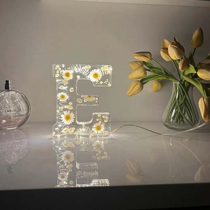 LED Letter Night Light with Real Dried Flowers in Resin – Personalized Illuminated Décor Accent for Bedroom, Nursery & Living Room