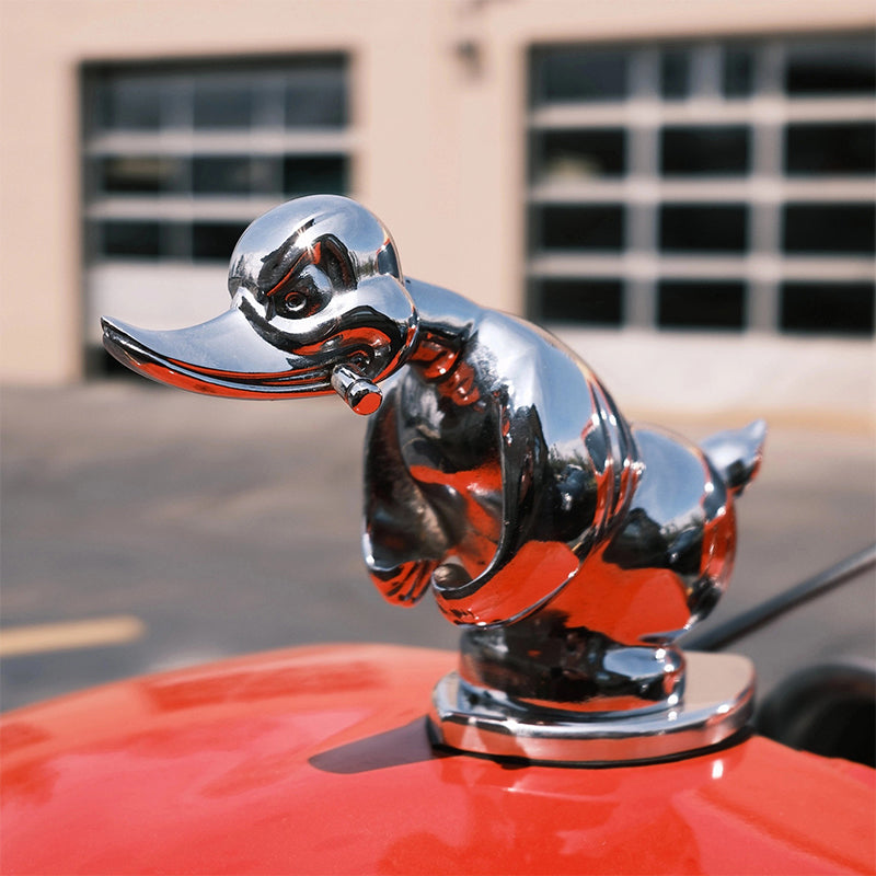 Chrome Duck Radiator Ornament – Classic Car Accent Figurine for Grille or Desktop Display – Silver & Black Finish