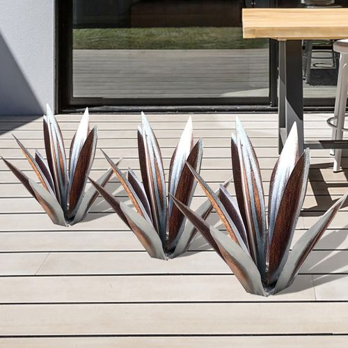 Metal Succulent Sculpture Weather-Resistant Agave Yard Art for Gardens Patios Desert Landscaping Indoor Outdoor Accent Rustic Handcrafted Ir