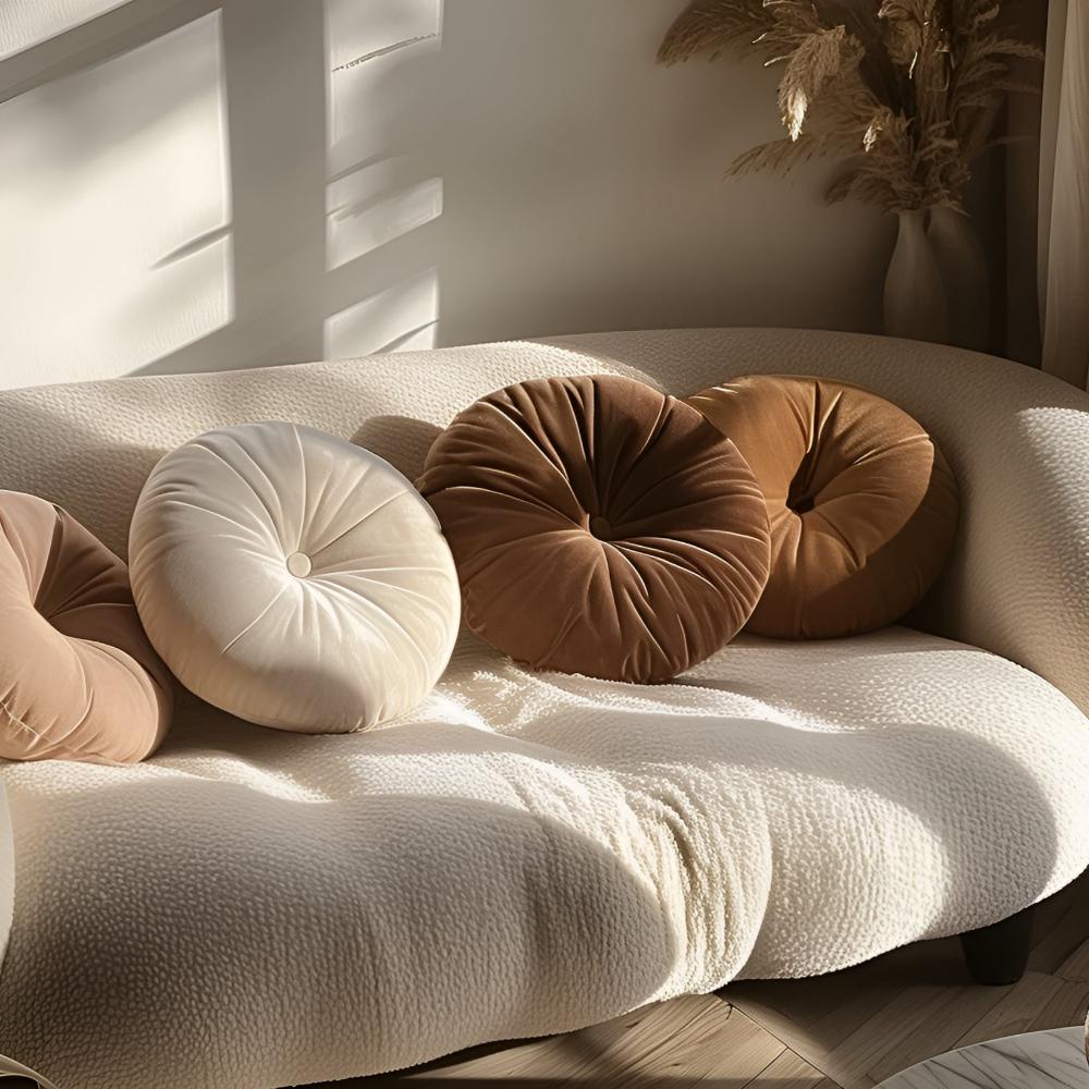 Pavo Plush Cushion - Pumpkin Shape, Soft Polyester