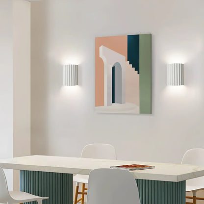 Sculptural Resin Sconce Light Green Wavy Texture 6.3 Inch Height Soft Glow for Bedrooms Hallways Nordic Accent Minimalist Feature Wall Decor