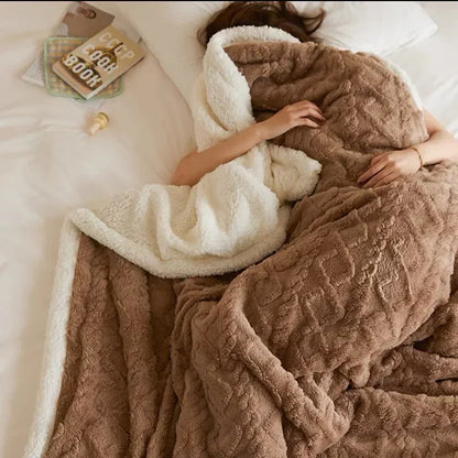 Plush Lamb Wool & Fleece Winter Blanket for Couch and Bed – Insulating Heavyweight Throw for Cold Nights