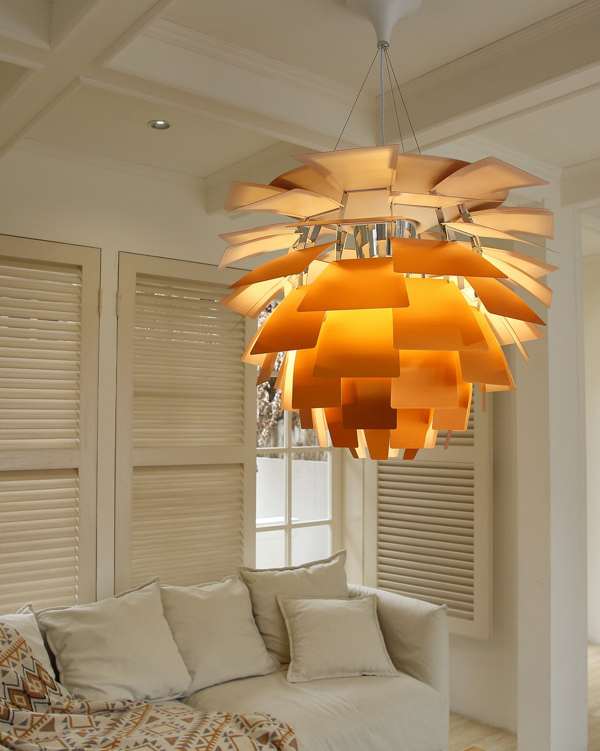 Sculptural Metal Shade Hanging Fixture 20 in Adjustable Height Overhead Lighting for Dining Room Kitchen Island Entryway Warm Glow Installat
