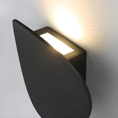Contemporary Circular Sconce with Integrated 7W LED for Bedroom Hallway Living Room Ambient Glow Aluminum Construction Minimal Profile