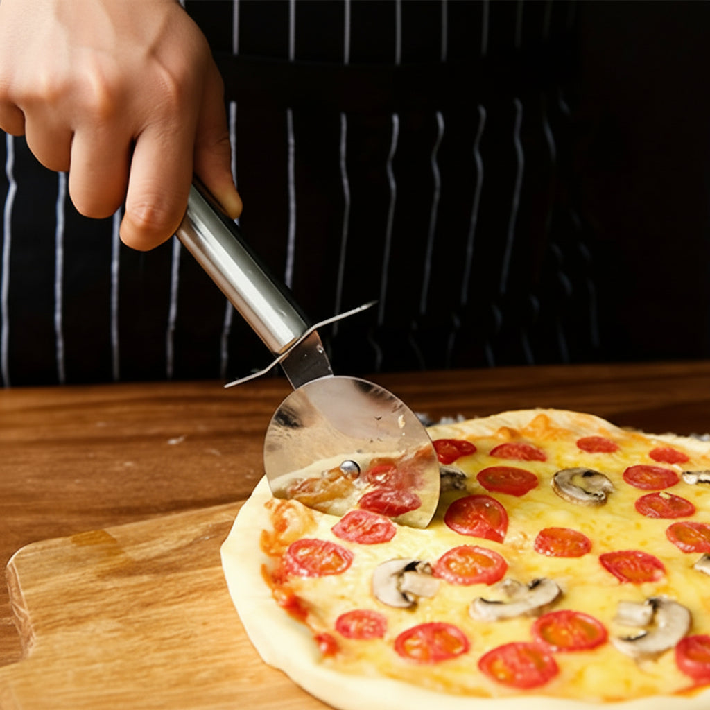 ROLLCUTA – Stainless Steel Pizza Cutter Wheel Tool