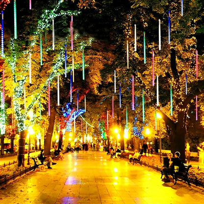 METEORLUME – Cascading Lights for Captivating Garden Nights