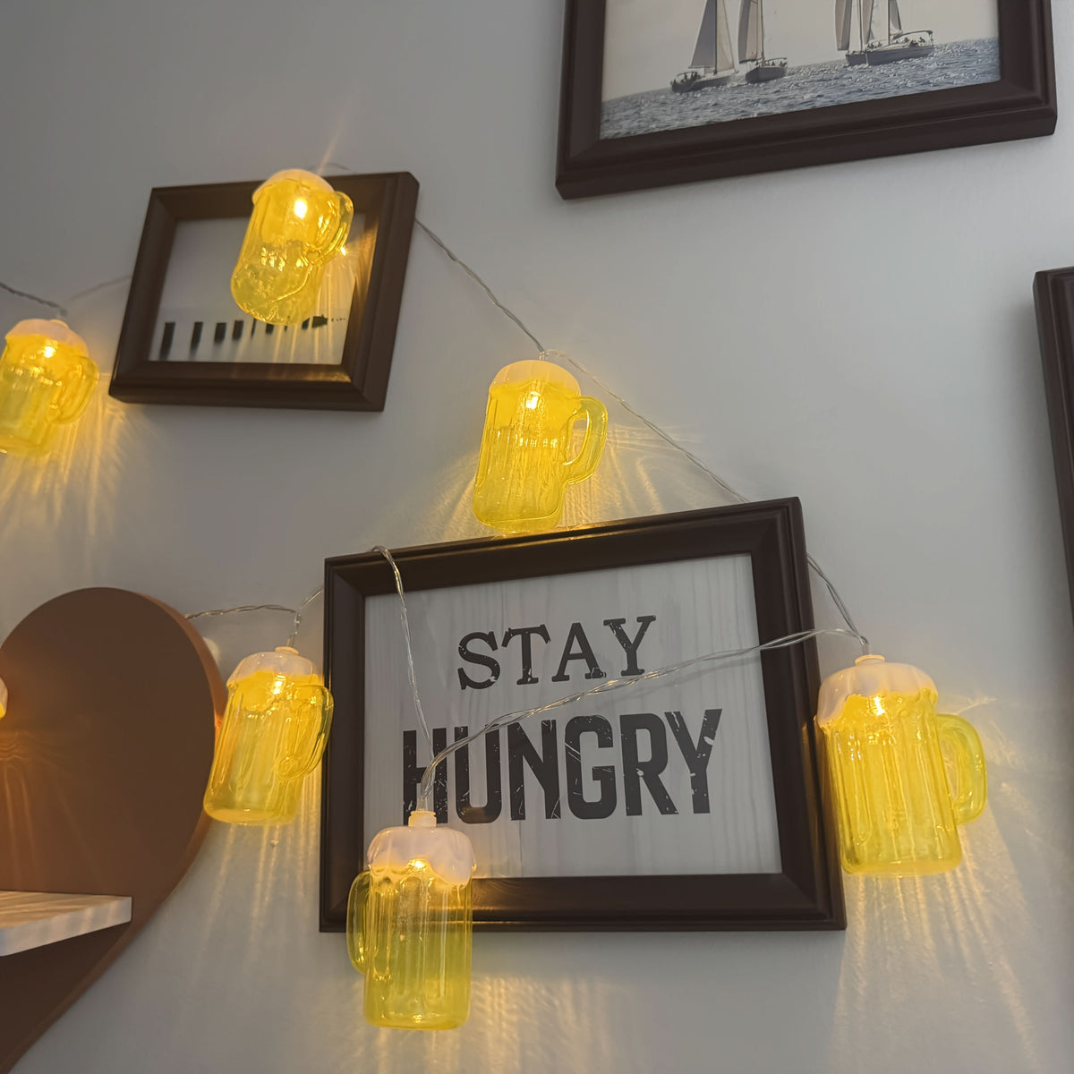 BREWGLOW – Beer Mug LED Top for Festive Ambient Lighting