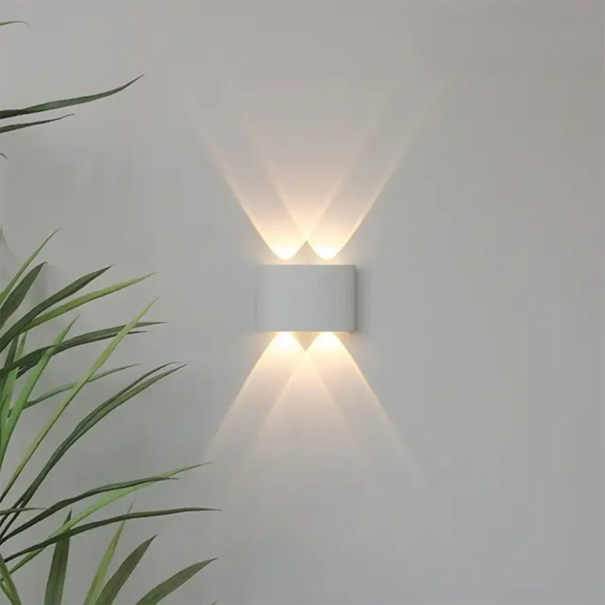 Modern LED Wall Sconce for Indoor & Outdoor Use – Sleek IP65 Weatherproof Fixture in White or Black Finish