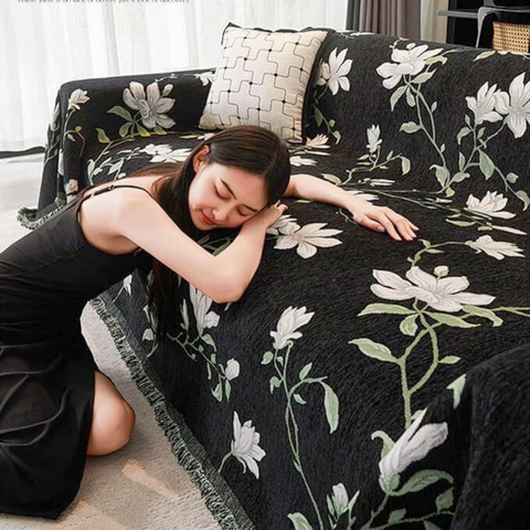 Viva Floral Sofa Cover - Durable Chenille, Elegant Vintage Design