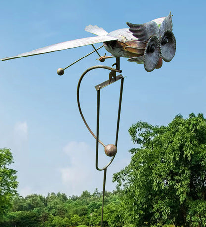 Kinetic Metal Bird Sculpture with Moving Wings for Yard, Patio & Balcony Decoration Silver Outdoor Lawn Art