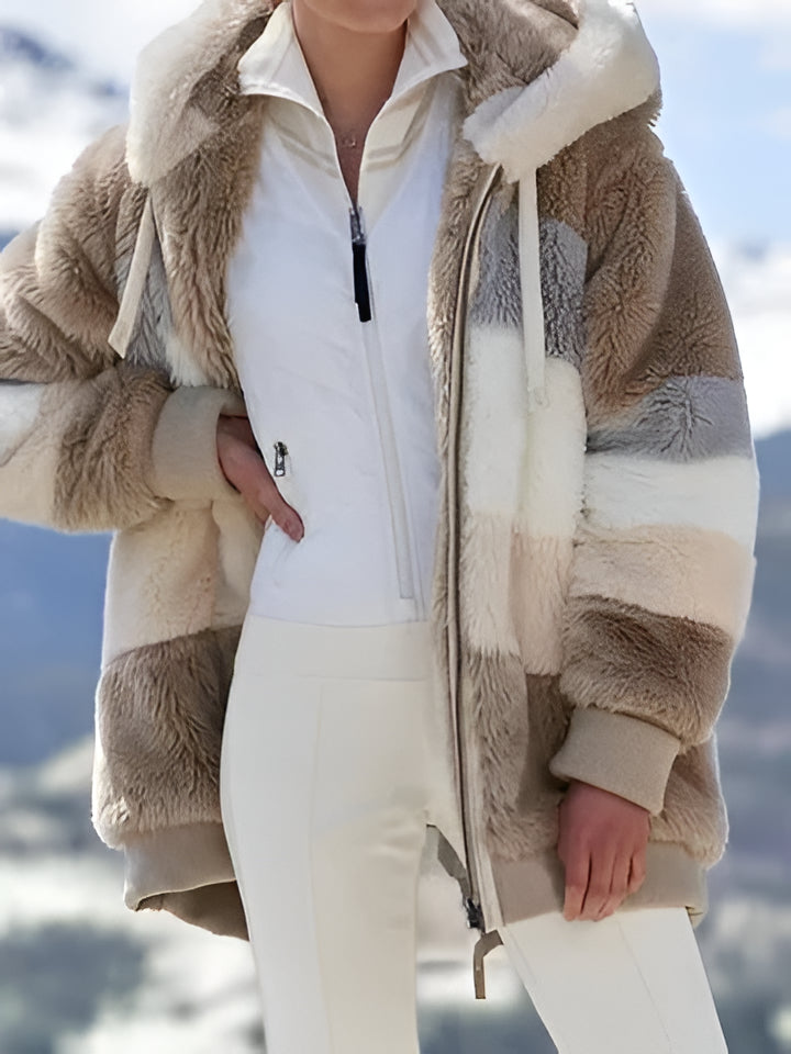 Women's Oversized Hooded Winter Jacket with Fleece Lining and Side Pockets for Cold Weather