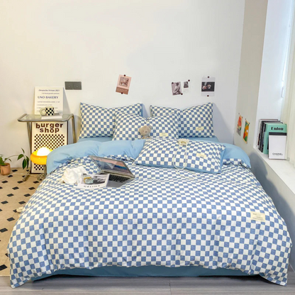 Elegant Duvet Cover Set | Checkered Pattern with Soft, Breathable Fabric for Year-Round Comfort