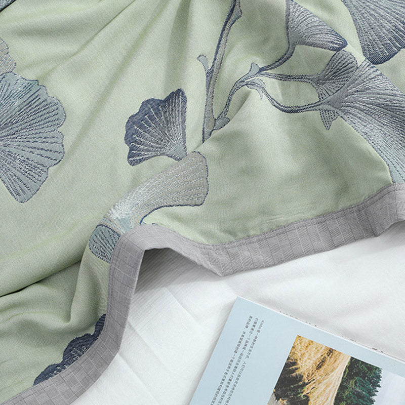 Reversible Cotton Gauze Quilt with Ginkgo Leaf Pattern – Lightweight Jacquard Bedspread for Summer & Air Conditioning – Eco-Friendly