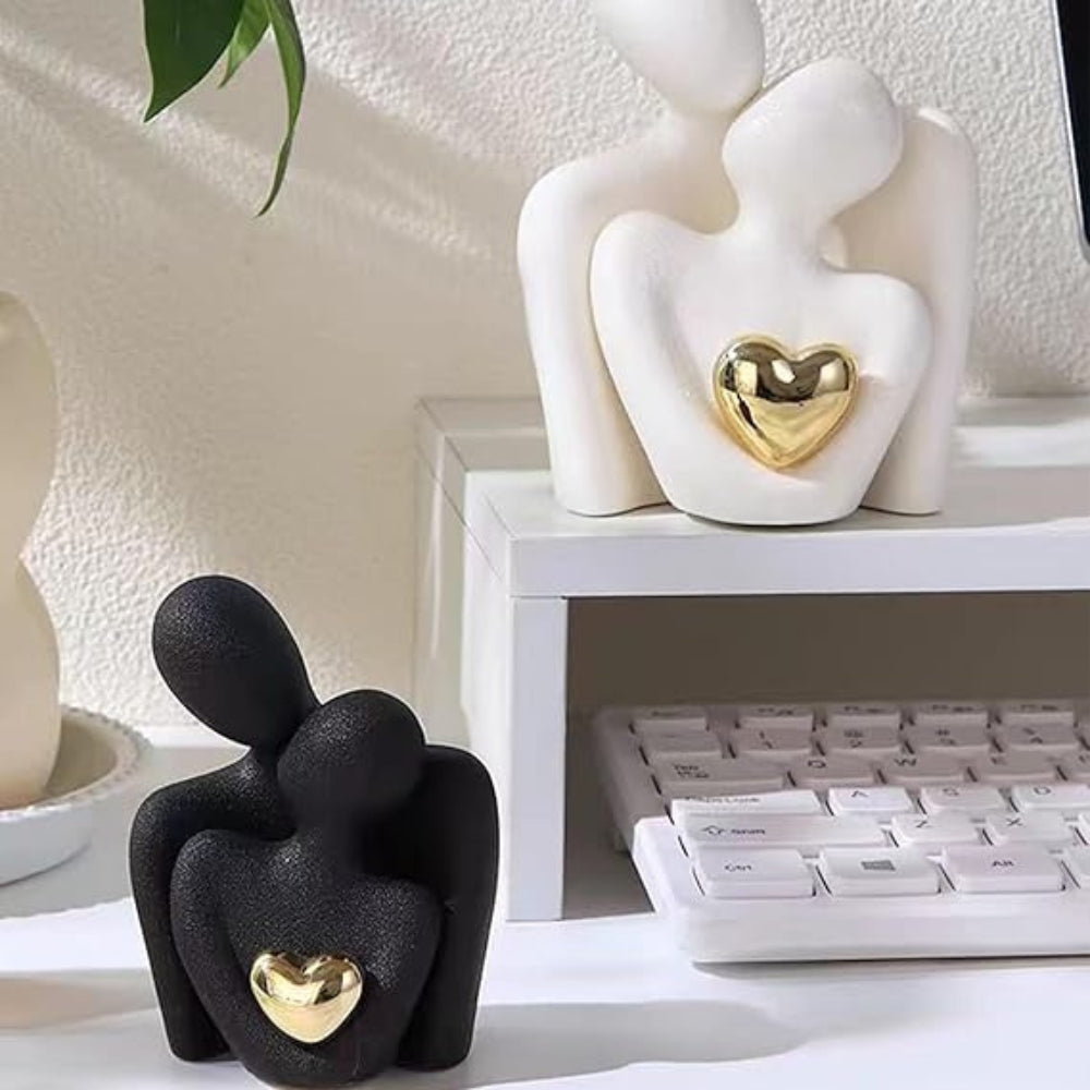 Abstract Couple Holding Heart Figurine – Modern Resin Sculpture for Home Decor, Wedding Gift, Anniversary Display – Minimalist Love Statue