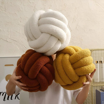 Knot Cushion - Soft Lambswool, Cozy knot Design