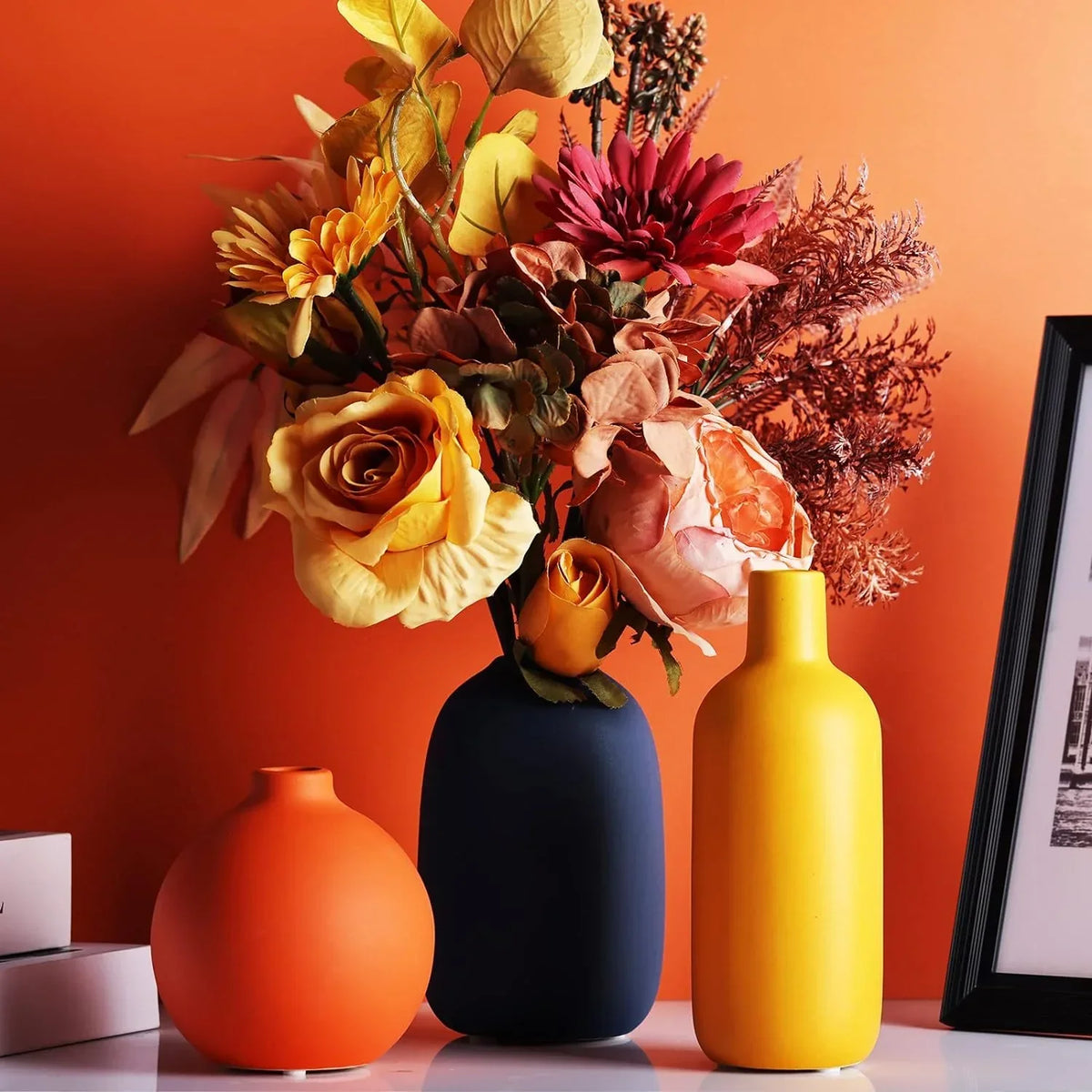 Hand-Painted Porcelain Flower Vase for Tabletop Display – Modern Scandinavian Home Accent for Living Room, Bedroom & Office Decor