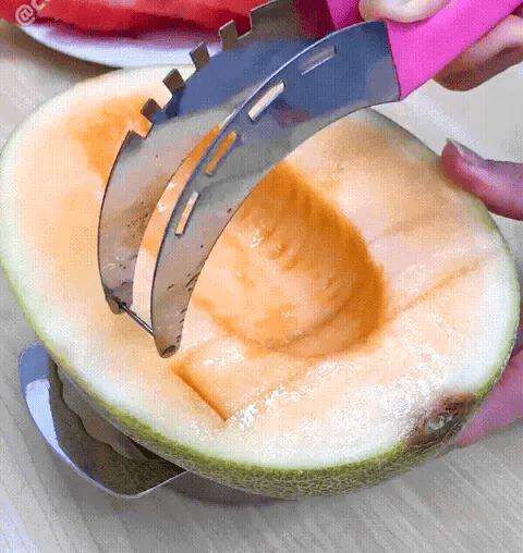 Stainless Steel Fruit Slicer Cutter for Watermelon Cantaloupe Papaya Dragon Fruit Kitchen Tool Fast Serving Prep