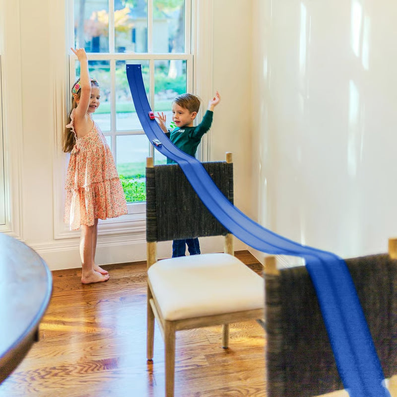 Flexible Race Track Set for Kids – Build Loops, Jumps & Custom Layouts with Suction Cups & 4 Die-Cast Cars for Creative Indoor Racing Fun