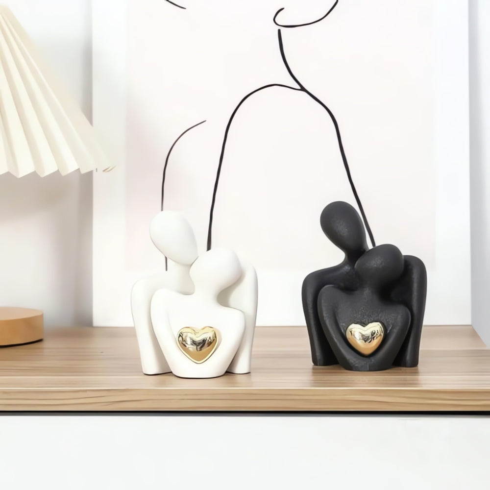 Abstract Couple Holding Heart Figurine – Modern Resin Sculpture for Home Decor, Wedding Gift, Anniversary Display – Minimalist Love Statue
