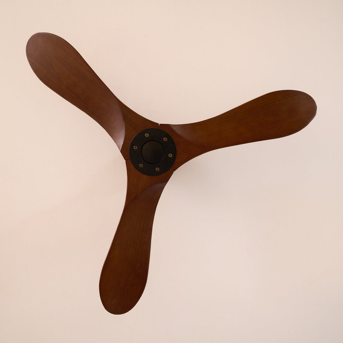 DC Motor Ceiling Fan with Wooden Blades 42 or 52 Inch Diameter Remote Control Indoor Air Circulation for Bedrooms Living Rooms Offices Low N