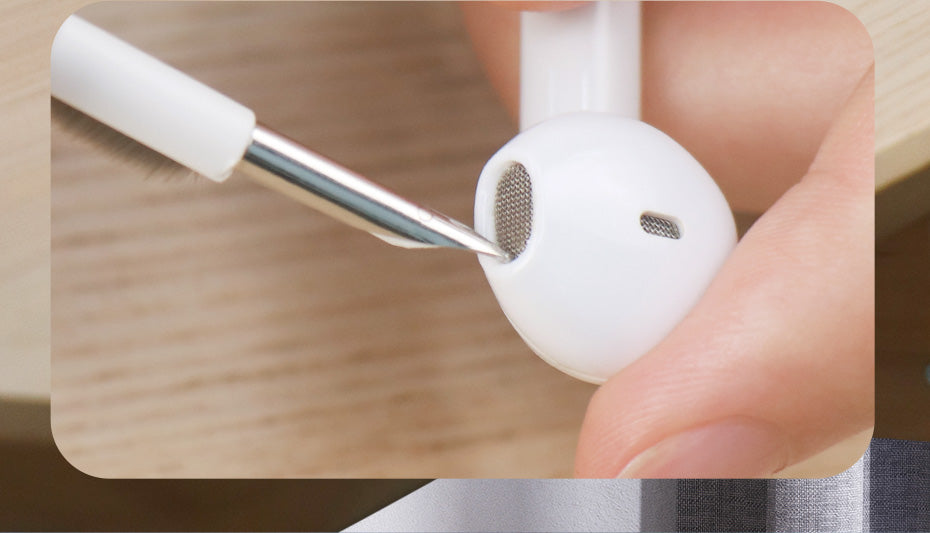 Wireless Earbuds Cleaning Tool 3-in-1 Pen with Brush, Sponge & Metal Tip for AirPods, Galaxy Buds & Charging Cases