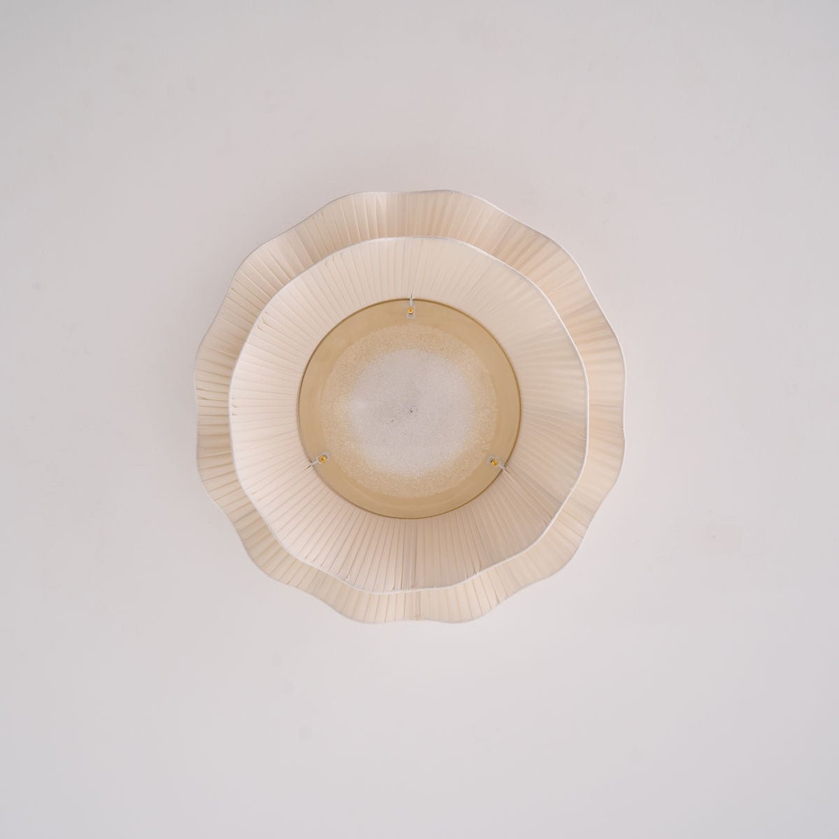 Dimmable LED Flush Mount Light 20 in Beige Fabric Shade Brass Accent for Bedroom Hallway Living Room 3 Color Modes Low Profile Overhead Fixt