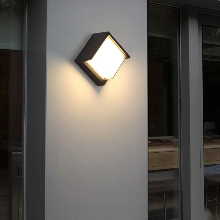 Outdoor LED Wall Sconce – Modern Waterproof Fixture for Patio, Garden & Porch Lighting