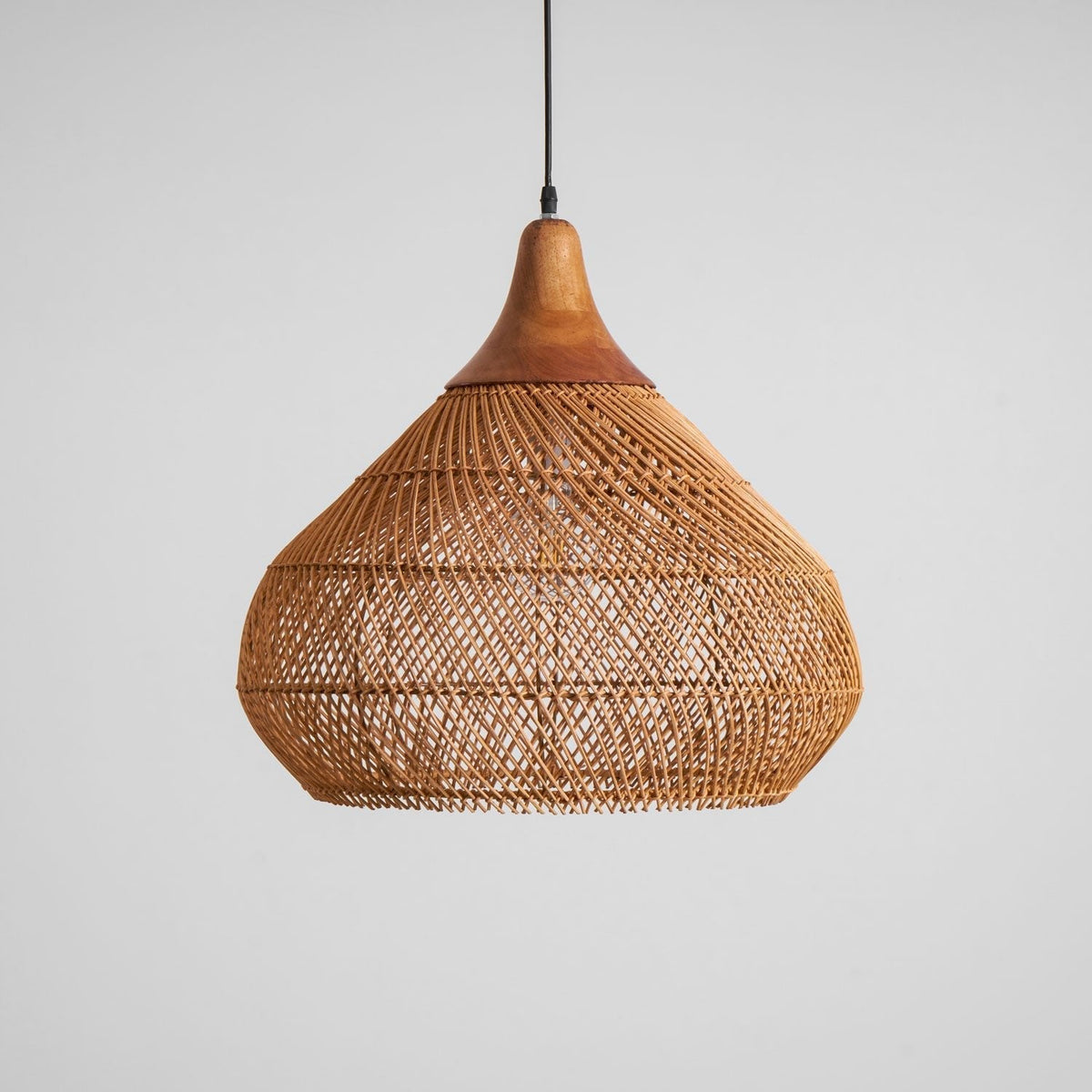 Handwoven Rattan Ceiling Light Fixture for Dining Room and Kitchen Island Over Table Adjustable Drop Natural Fiber Pendant Shade Wood Metal
