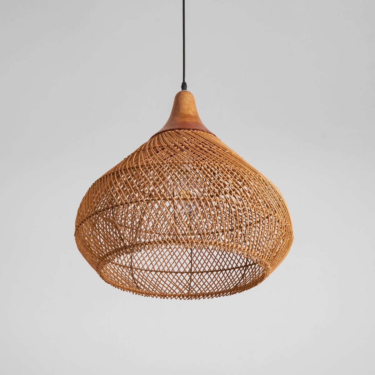 Handwoven Rattan Ceiling Light Fixture for Dining Room and Kitchen Island Over Table Adjustable Drop Natural Fiber Pendant Shade Wood Metal