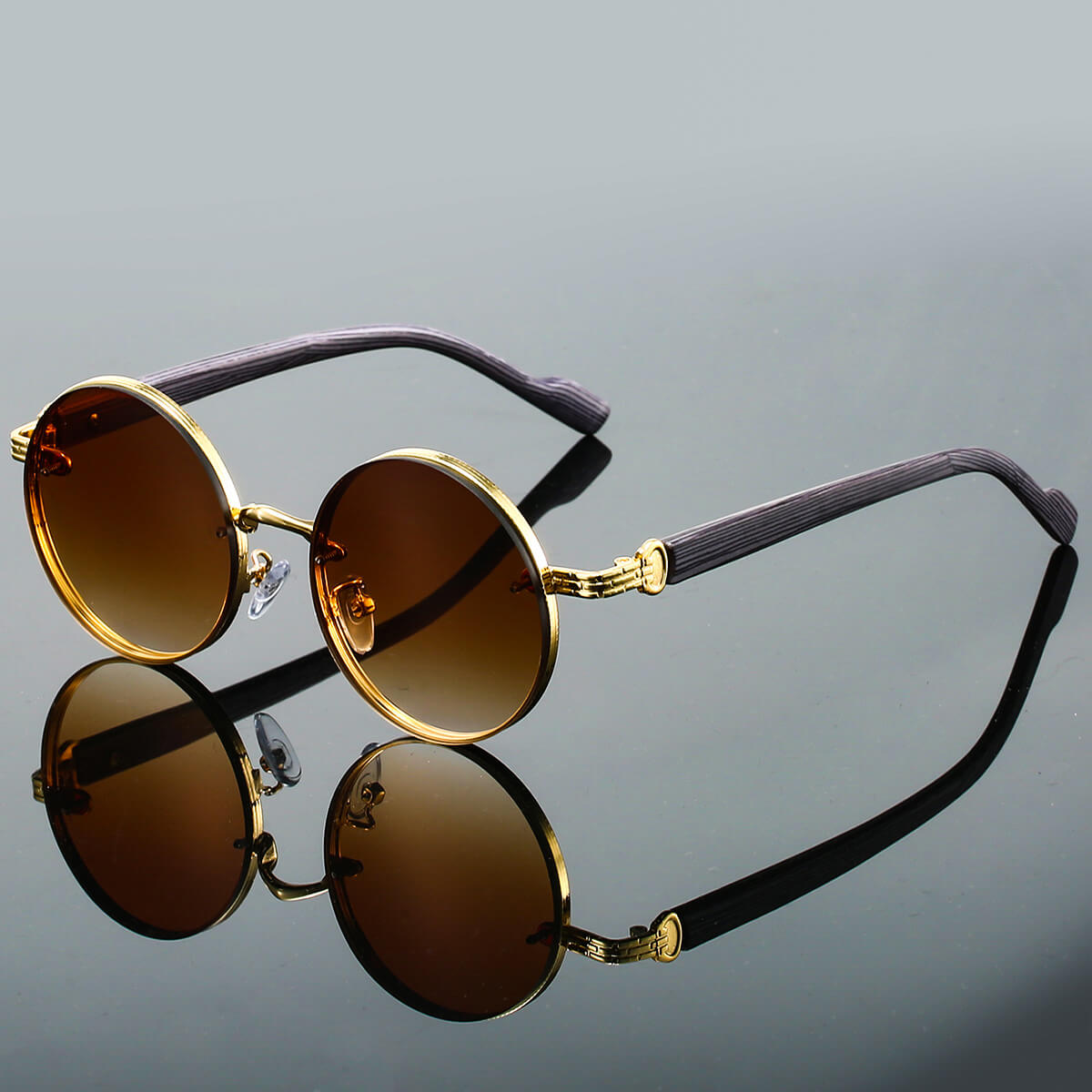 Round Vintage Sunglasses UV400 Protection Lightweight Metal Frame Gradient Lenses Retro Circle Shades for Women Men Festival Beach