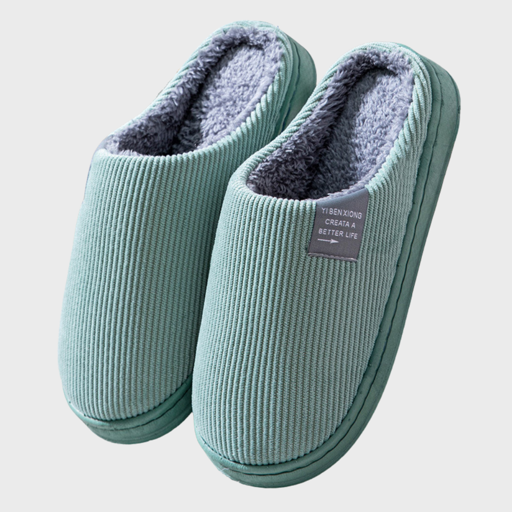 Cozy Fleece-Lined House Slippers for Women & Men – Cushioned Memory Foam Indoor Shoes with Non-Slip Soles for Winter
