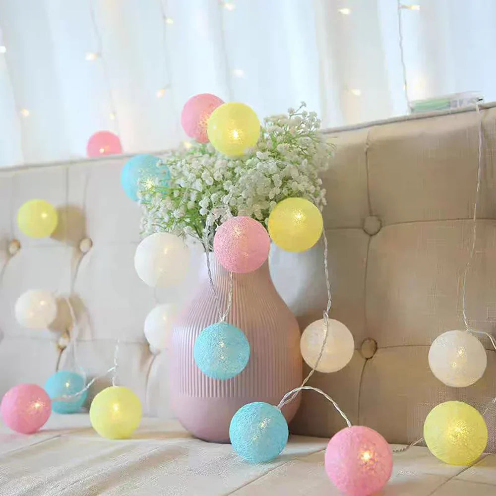 Cotton Ball String Lights LED Garland for Bedroom Living Room Nursery Party Decor USB or Battery Powered Ambient Lighting