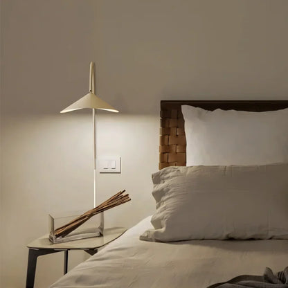 Swing-Arm Sconce with Leaf Shade for Bedroom & Study – Directional Reading Light, Rotatable Design, Metal Construction – Black or Cashmere F