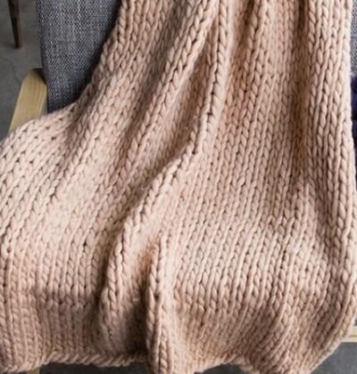 CozyCloud Knit Throw