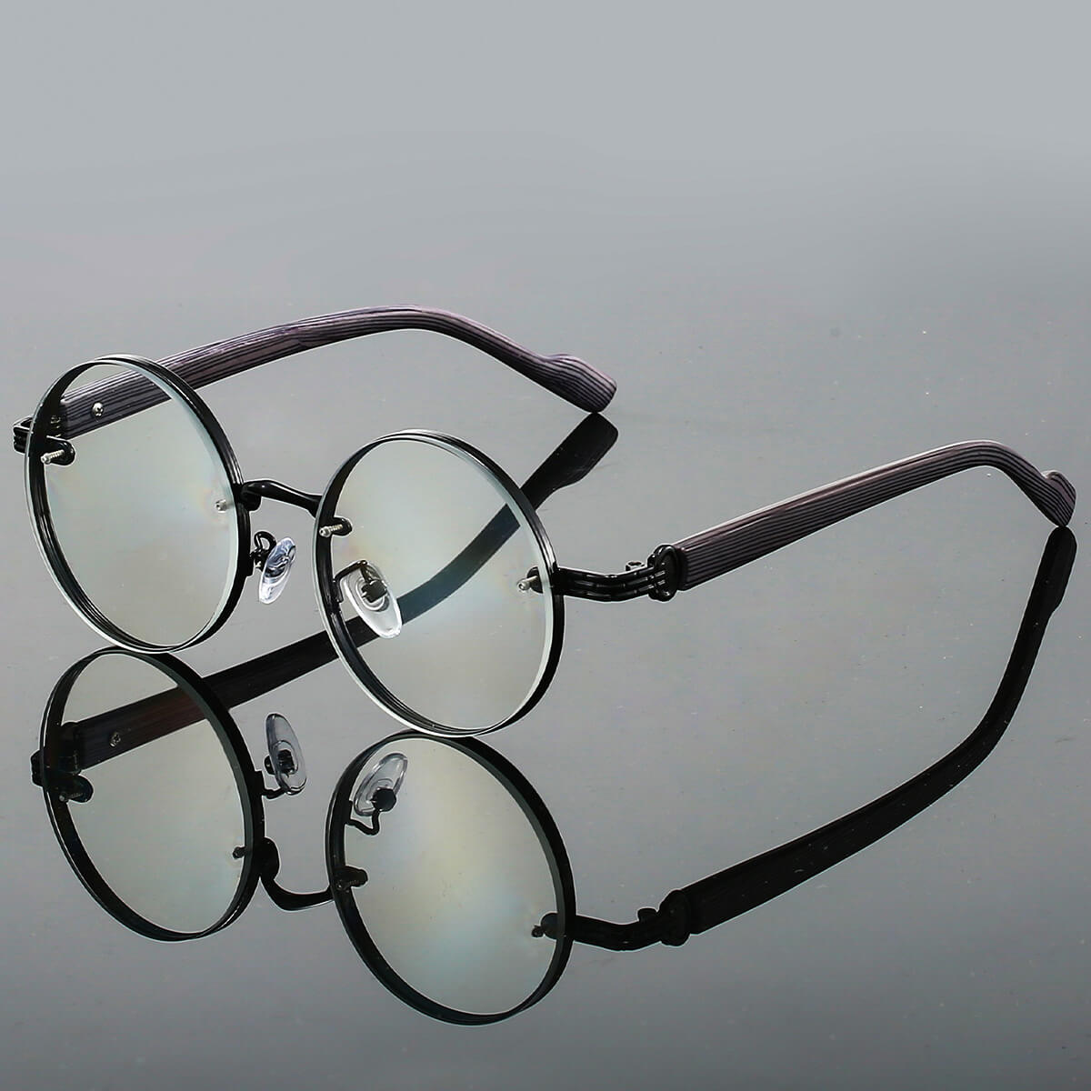 Round Vintage Sunglasses UV400 Protection Lightweight Metal Frame Gradient Lenses Retro Circle Shades for Women Men Festival Beach