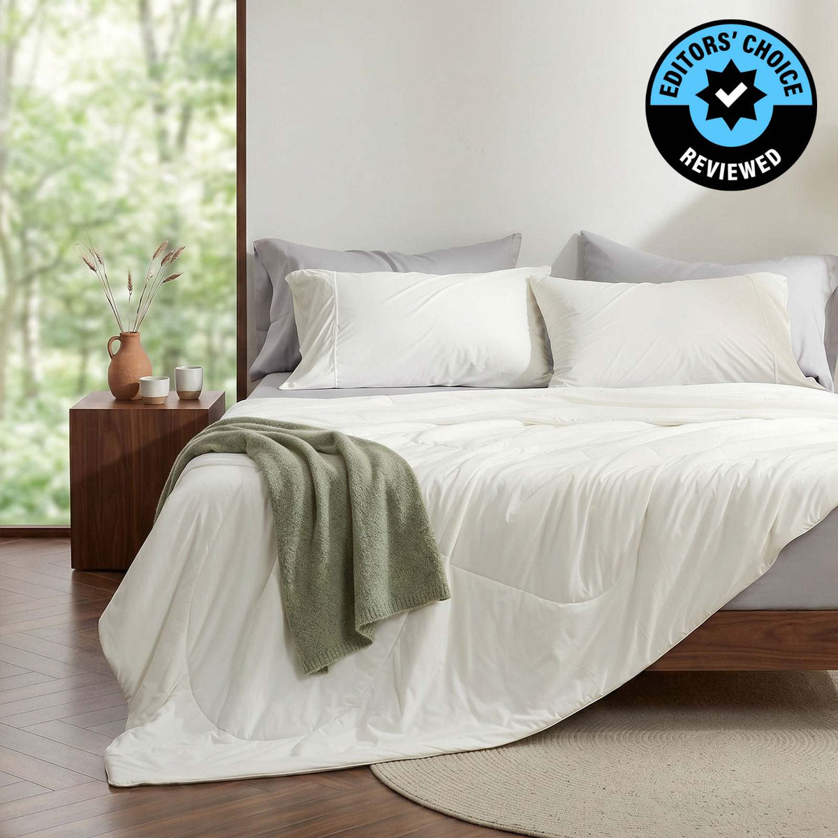 Cloud-Like Cooling Comforter | Lightweight Japanese Cooling Fabric with Instant Cool Touch | Breathable Design for Hot Sleepers